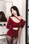 [Cosplay] 雪晴Astra - 红裙黑丝小娇妻
