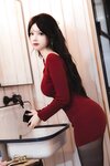 [Cosplay] 雪晴Astra - 红裙黑丝小娇妻