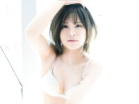FLASHデジタル写真集 佐藤栞 お嬢様の冒険 (2022-02-03)