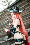 [Cosplay] Umeko J - Volume NIKKE