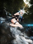 [Cosplay] 麻花麻花酱 - 明日方舟 闪灵泳装