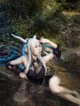 [Cosplay] 麻花麻花酱 - 明日方舟 闪灵泳装