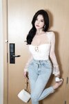 [Cosplay] 杨晨晨 - 简约牛仔裤