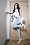 [Cosplay] 杨晨晨 - 简约牛仔裤
