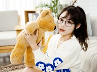 [Cosplay] Ashley - 居家百褶裙