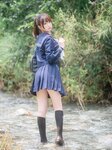 [しずく(原nagisa魔物喵)] - 川で水遊び