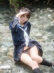 [しずく(原nagisa魔物喵)] - 川で水遊び