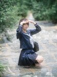 [しずく(原nagisa魔物喵)] - 川で水遊び