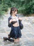 [しずく(原nagisa魔物喵)] - 川で水遊び
