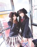 [BOMB Magazine] 2011 No.04 Not yet 尾島知佳 後藤郁 モーニング娘 西田麻衣 原幹恵
