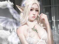 [Cosplay] Yixiao 一笑芳香沁 - Girl and Flowers 少女与花