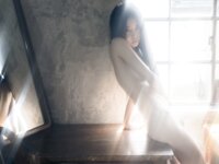[Photobook] 七菜乃写真集『Brilliant Shadow』