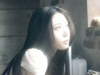 [Photobook] 七菜乃写真集『Brilliant Shadow』