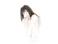 [Photobook] 七菜乃 写真集『vivid colors』