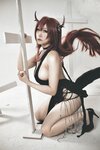 [Cosplay] 性感Coser三刀刀Miido - 史尔特尔