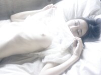 [Photobook] 七菜乃写真集『Brilliant Light』
