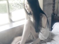 [Photobook] 七菜乃写真集『Brilliant Light』