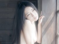 [Photobook] 七菜乃写真集『Brilliant Light』