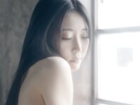 [Photobook] 七菜乃写真集『Brilliant Light』