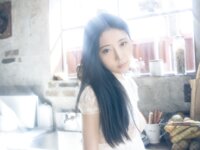[Photobook] 七菜乃写真集『Brilliant Light』