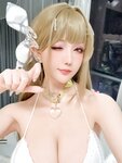 [Cosplay] 星之迟迟 2025年2月 –  NIKKE毒蛇泳装