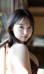 [Photobook] 2025.03.10 【デジタル限定】本郷柚巴写真集「ホンマに好き。」 (週プレ PHOTO BOOK)