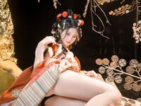 [Cosplay] 年年 - 2025元旦 [84P-651MB]