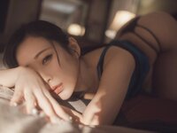 [Photobook] 花宮いのり 写真集『ふたりきり』(wunder publishing house)