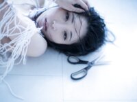 [Photobook] 七菜乃写真集『White』