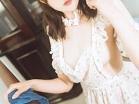 [Cosplay] Natsuko夏夏子 - 碎花围裙