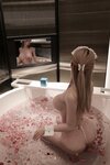 脸红Dearie - NO.028 (2022.12.17) 红酒美人 [44P-1V-141MB]