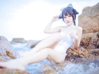 [Cosplay] Bu Dai Mao 不呆猫 & Lishi 抖娘 - Mastiff Beach Swimsuit 獒犬海边泳装