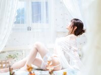 香草喵露露 - NO.001 玻璃房少女 [76P-1.1GB]