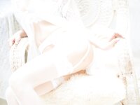 香草喵露露 - NO.001 玻璃房少女 [76P-1.1GB]