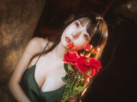 香草喵露露 - NO.045 杨枝甘露 绿色连衣裙 [45P1V-1.19GB]