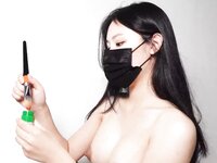 Hee Yuri (희유리) – Yoga Teaching