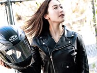 [Photobook] 三輪晴香「バイク女子の誘惑するカラダ」妄想デート撮（週刊SPA!2025年2月4日号）