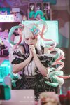 [Cosplay] 落落 – 升天 [48P-433.75 MB]