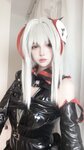 [Cosplay] 疯猫ss - 明日方舟 W