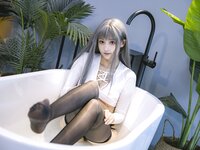 [Cosplay] 冬马路纱 - 浴缸湿身黑丝