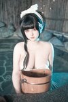 [Cosplay] 夏鸽鸽不想起床 - 温泉假日