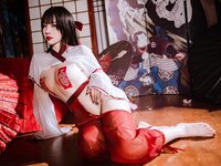 二佐Nisa - NO.140 私房巫女 [37P-406MB]