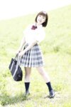 [Photobook] 小倉唯奈「可愛くてＨなカラダ」ギリギリ★あいどる倶楽部