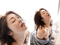 [Photobook] 週刊ポストデジタル写真集 岡元あつこ ギュッと抱きしめて