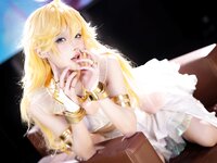 [Cosplay] 阿包也是兔娘&苏苏苏Sofia - 吊带袜天使