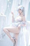 [Cosplay] 星之迟迟 - NIKKE 灰姑娘