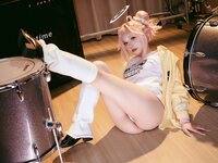 [Cosplay] 是一只熊仔吗 - 小夏乐队