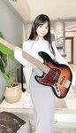 [Cosplay] Sakurai Ningning 桜井宁宁 - Guitar Sister 吉他妹妹