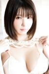 FRIDAY  monthly girl 046 = えなこ『完全未発表30カット』