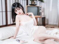 [Cosplay] Ningning Sakurai 桜井宁宁 - Suspender Girl 吊带女孩